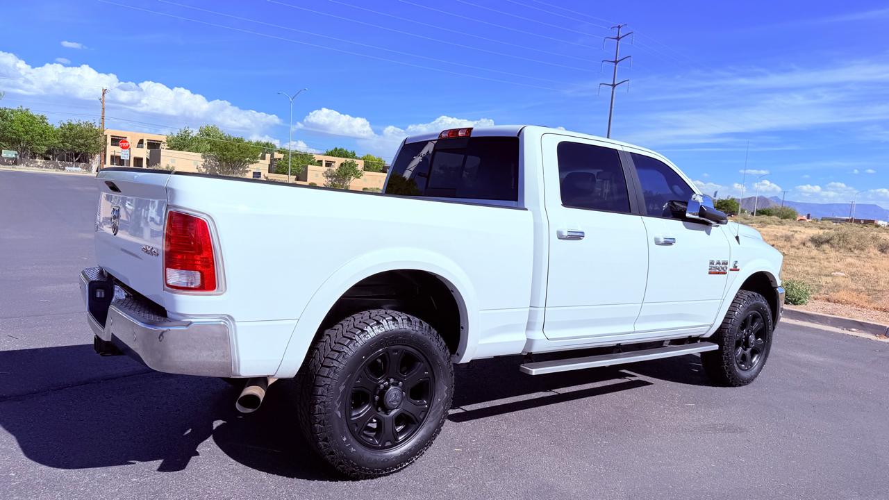 RAM 2500 Laramie 4x4 Crew Cab 6'4" Box 2017