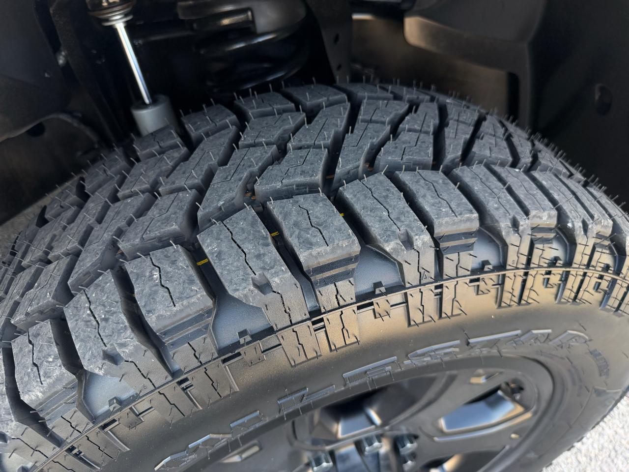 RAM 2500 Laramie 4x4 Crew Cab 6'4" Box 2017