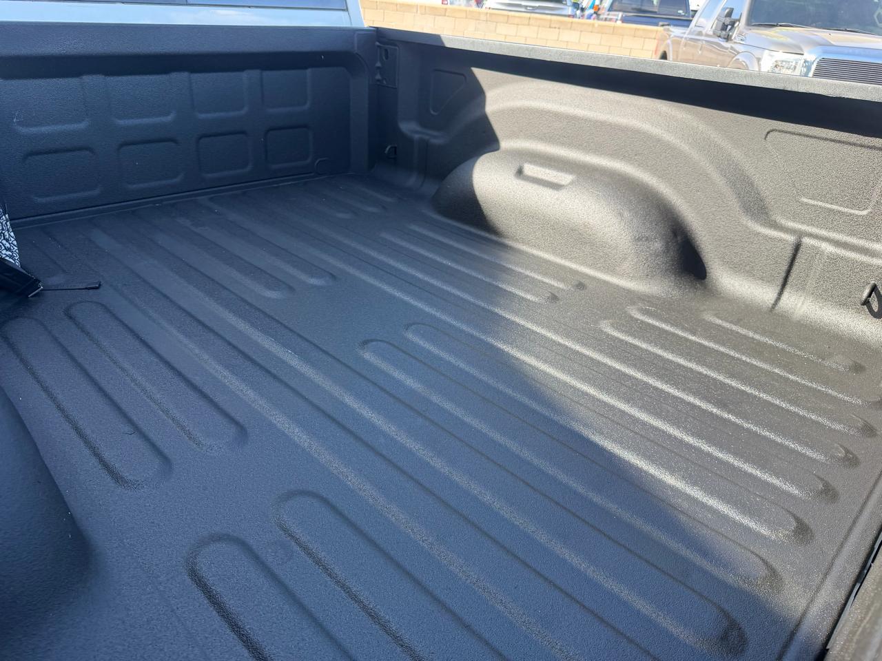 RAM 2500 Laramie 4x4 Crew Cab 6'4" Box 2017