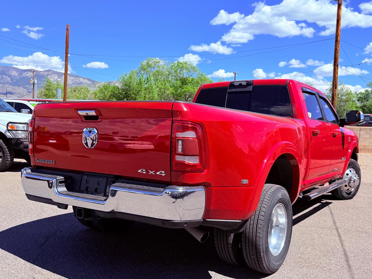 RAM 3500 Laramie 4x4 Crew Cab 8' Box 2020