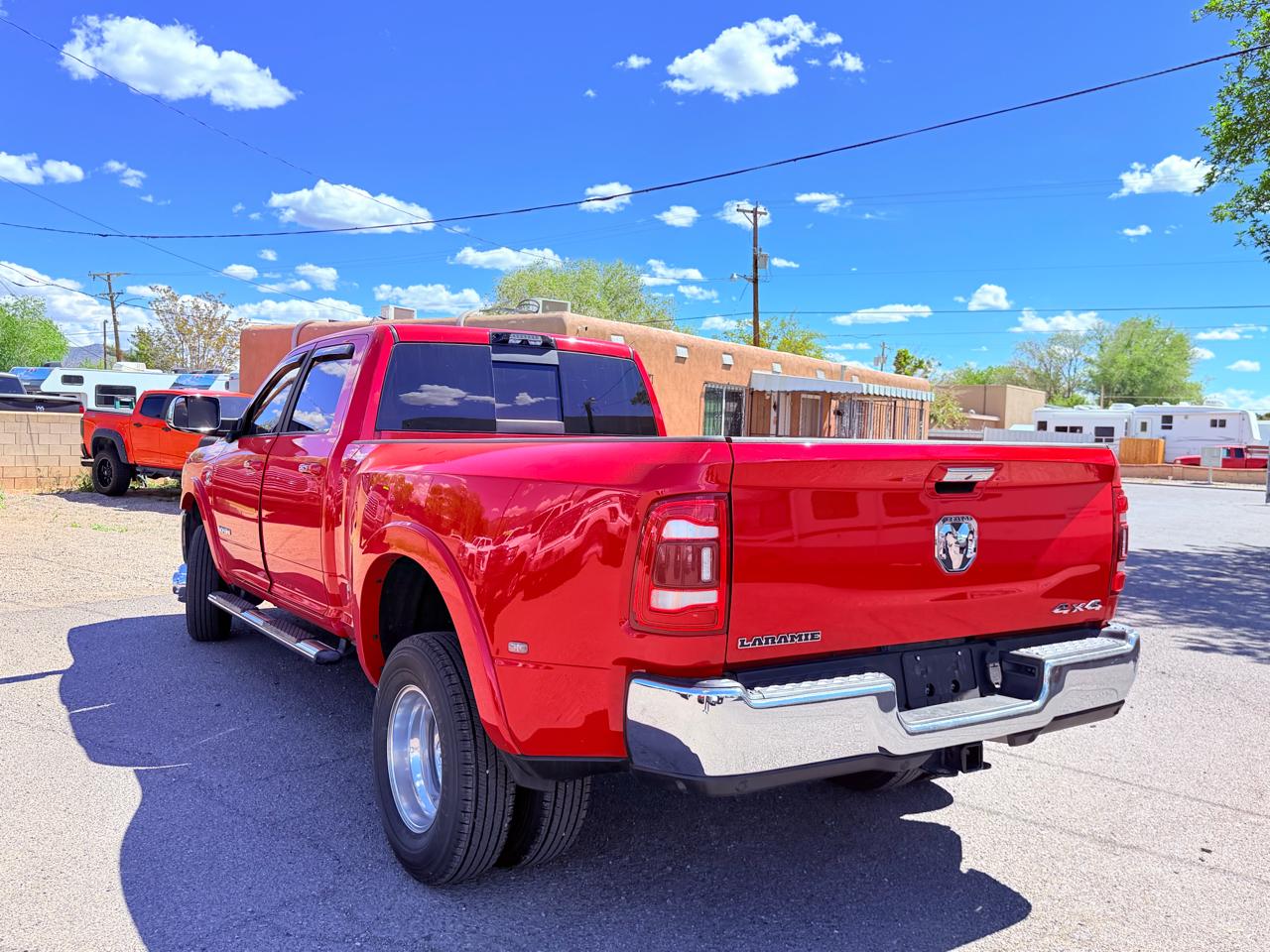 RAM 3500 Laramie 4x4 Crew Cab 8' Box 2020