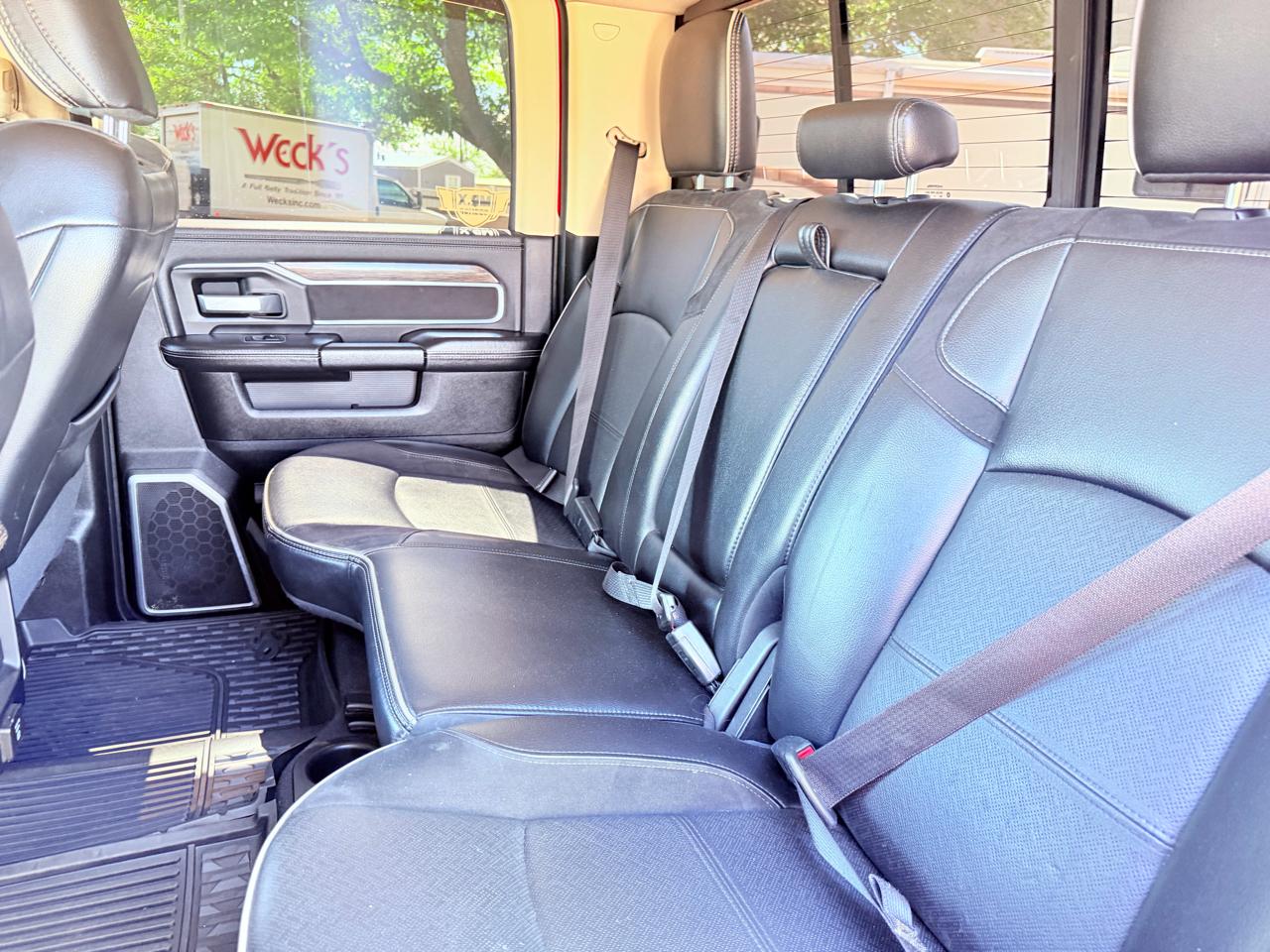 RAM 3500 Laramie 4x4 Crew Cab 8' Box 2020