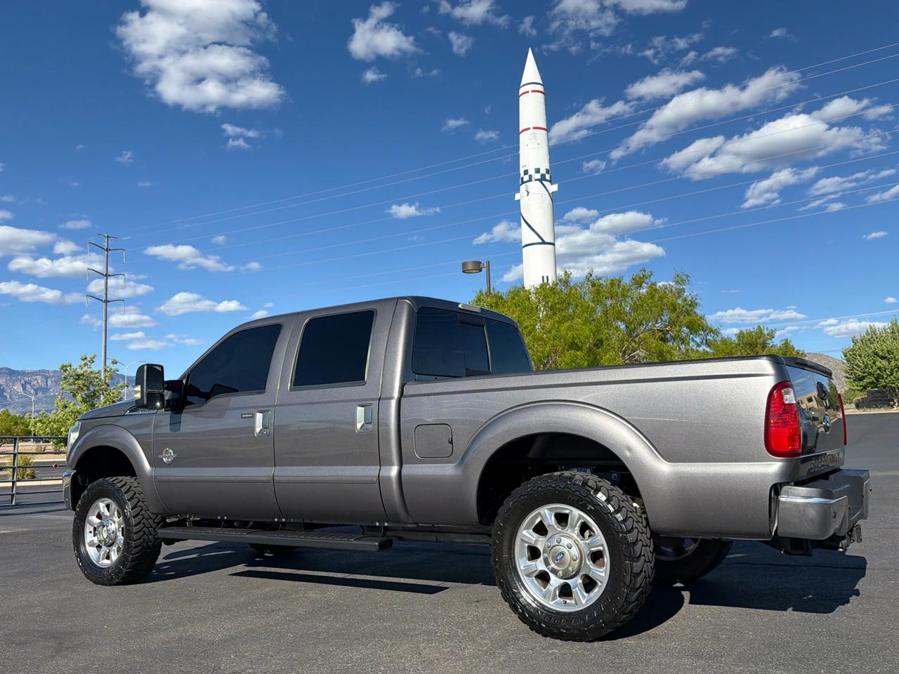 Ford Super Duty F-250 SRW 4WD Crew Cab 156" Lariat 2012