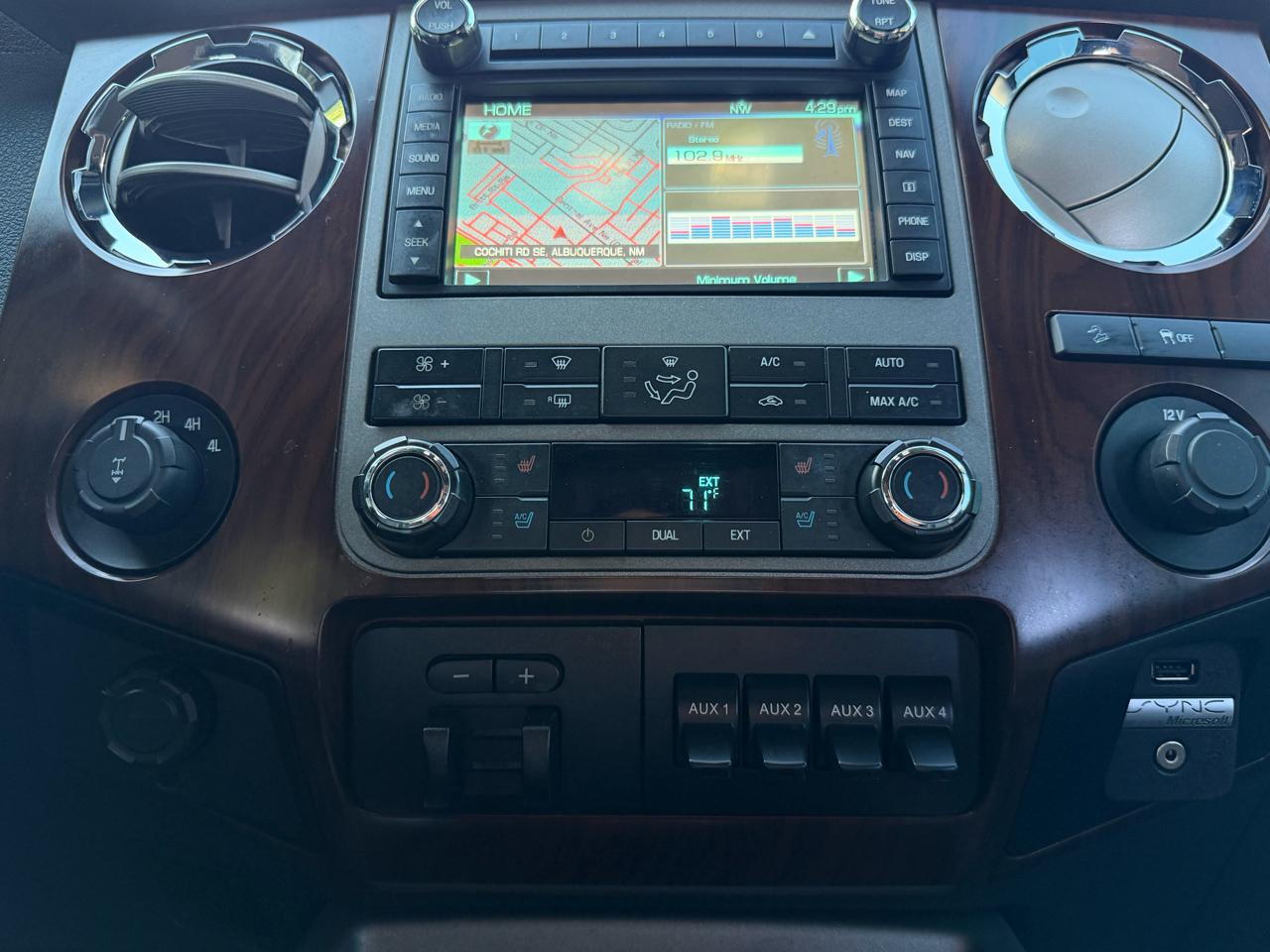 Ford Super Duty F-250 SRW 4WD Crew Cab 156" Lariat 2012