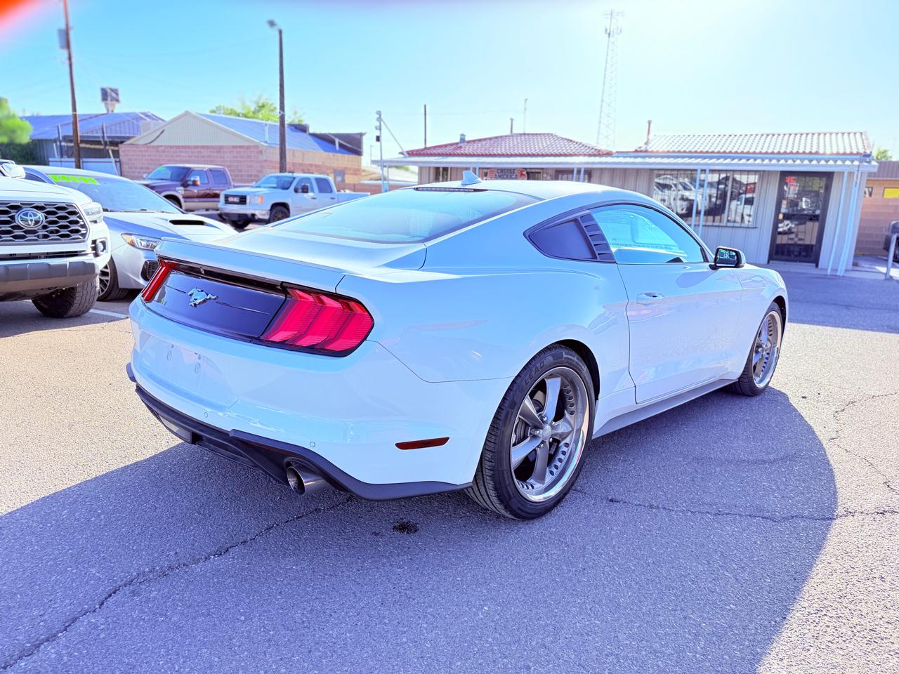Ford Mustang Eco Premium 2D Coupe 2020