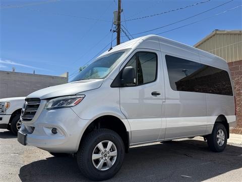 2022 Mercedes-Benz Sprinter Cargo Van 2500 Standard Roof V6 144" 4WD
