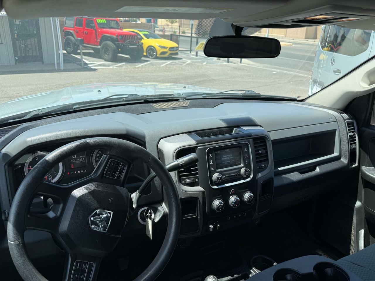 RAM 2500 Tradesman 4x4 Crew Cab 6'4" Box 2018
