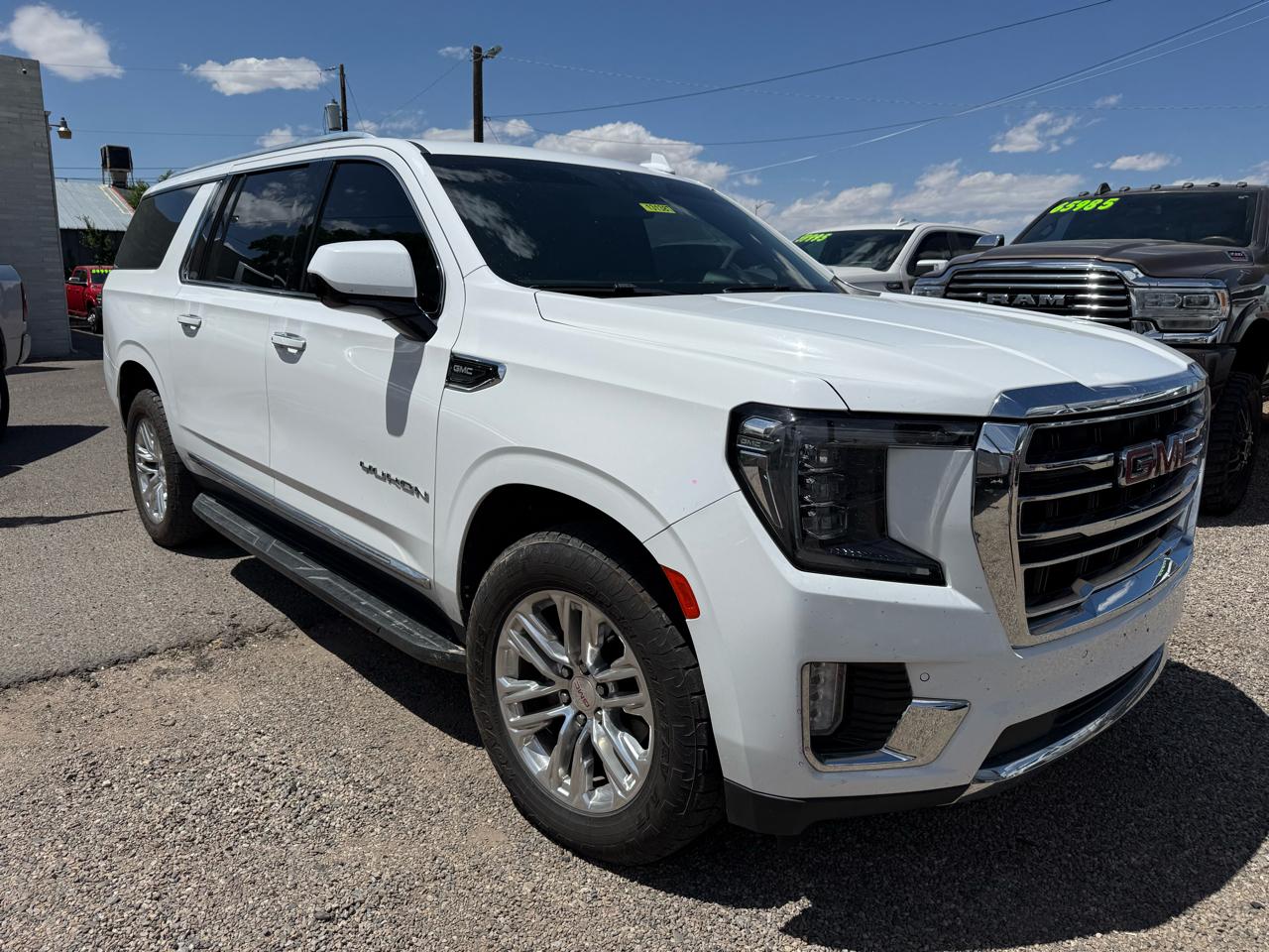 GMC Yukon XL 4WD 4dr SLT 2021