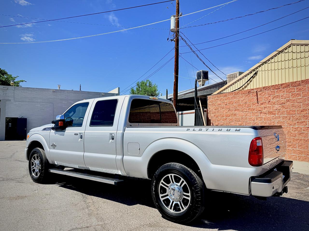 Ford Super Duty F-250 SRW Platinum 4WD Crew Cab 6.75' Box 2015