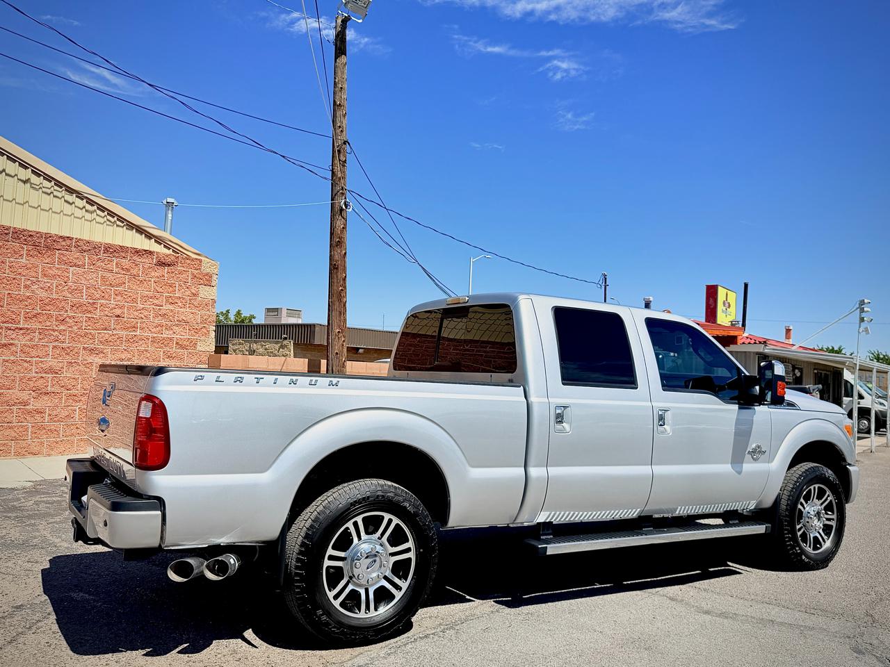 Ford Super Duty F-250 SRW Platinum 4WD Crew Cab 6.75' Box 2015