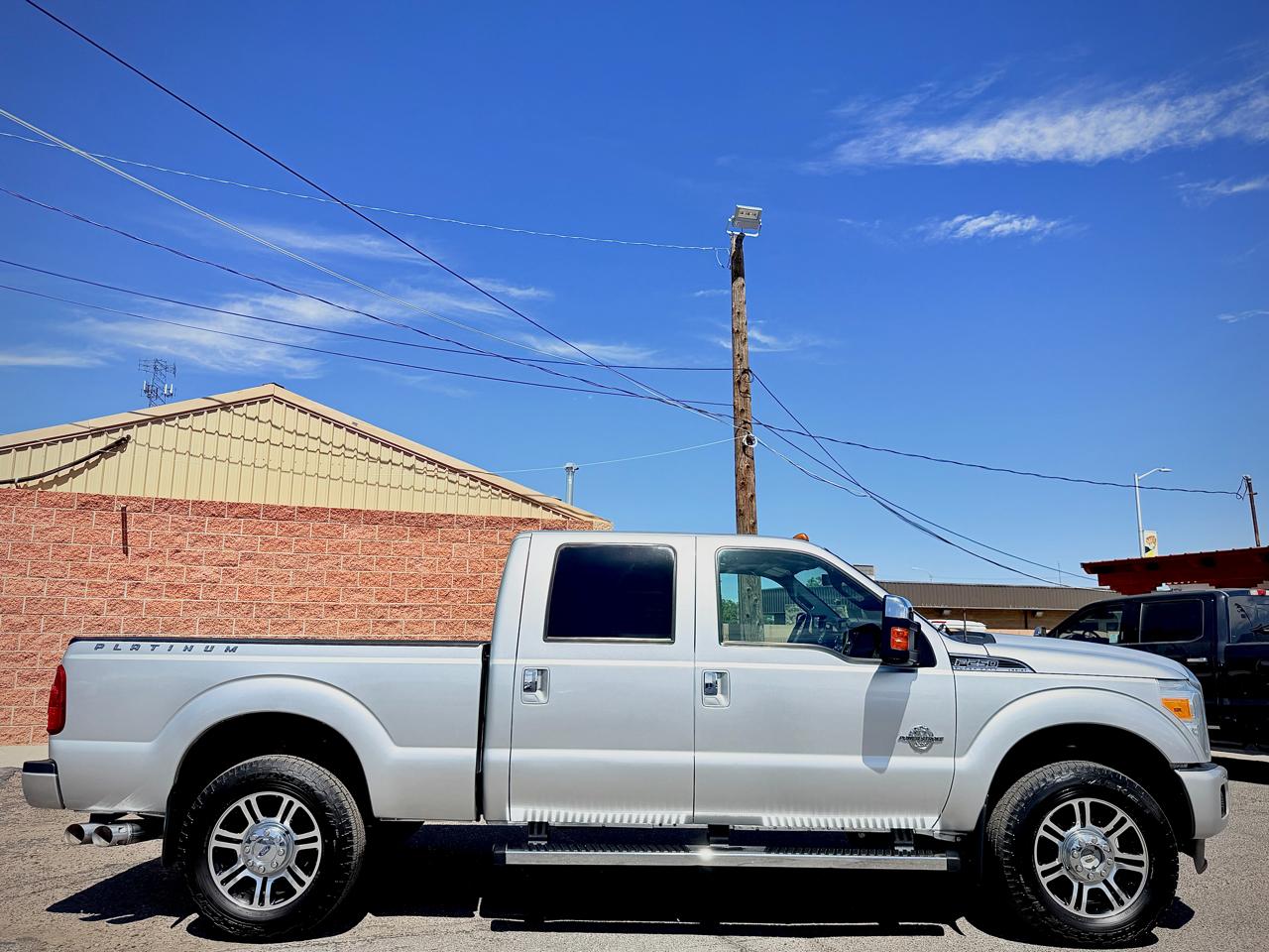 Ford Super Duty F-250 SRW Platinum 4WD Crew Cab 6.75' Box 2015