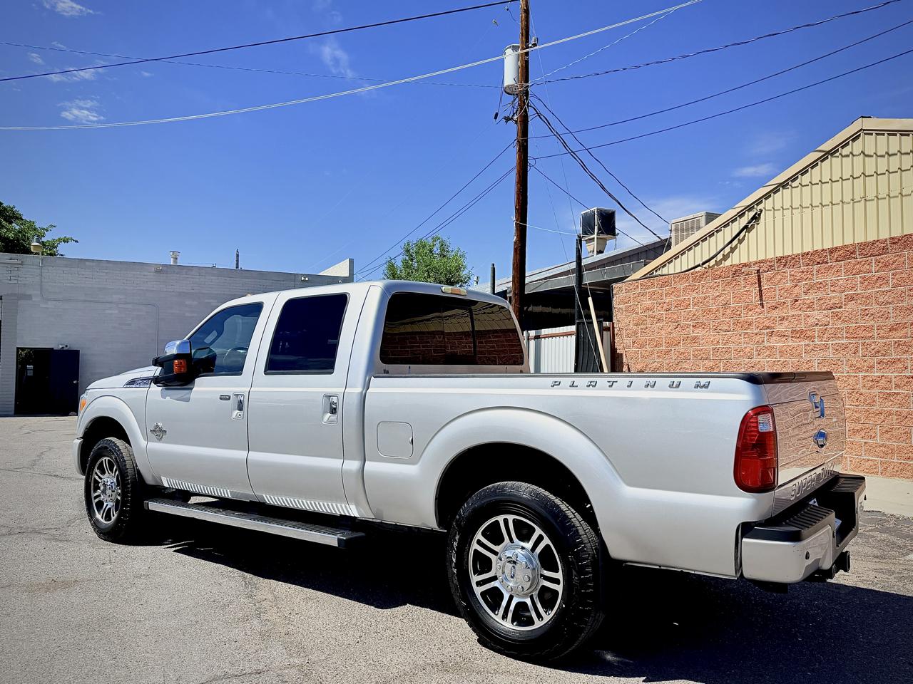 Ford Super Duty F-250 SRW Platinum 4WD Crew Cab 6.75' Box 2015