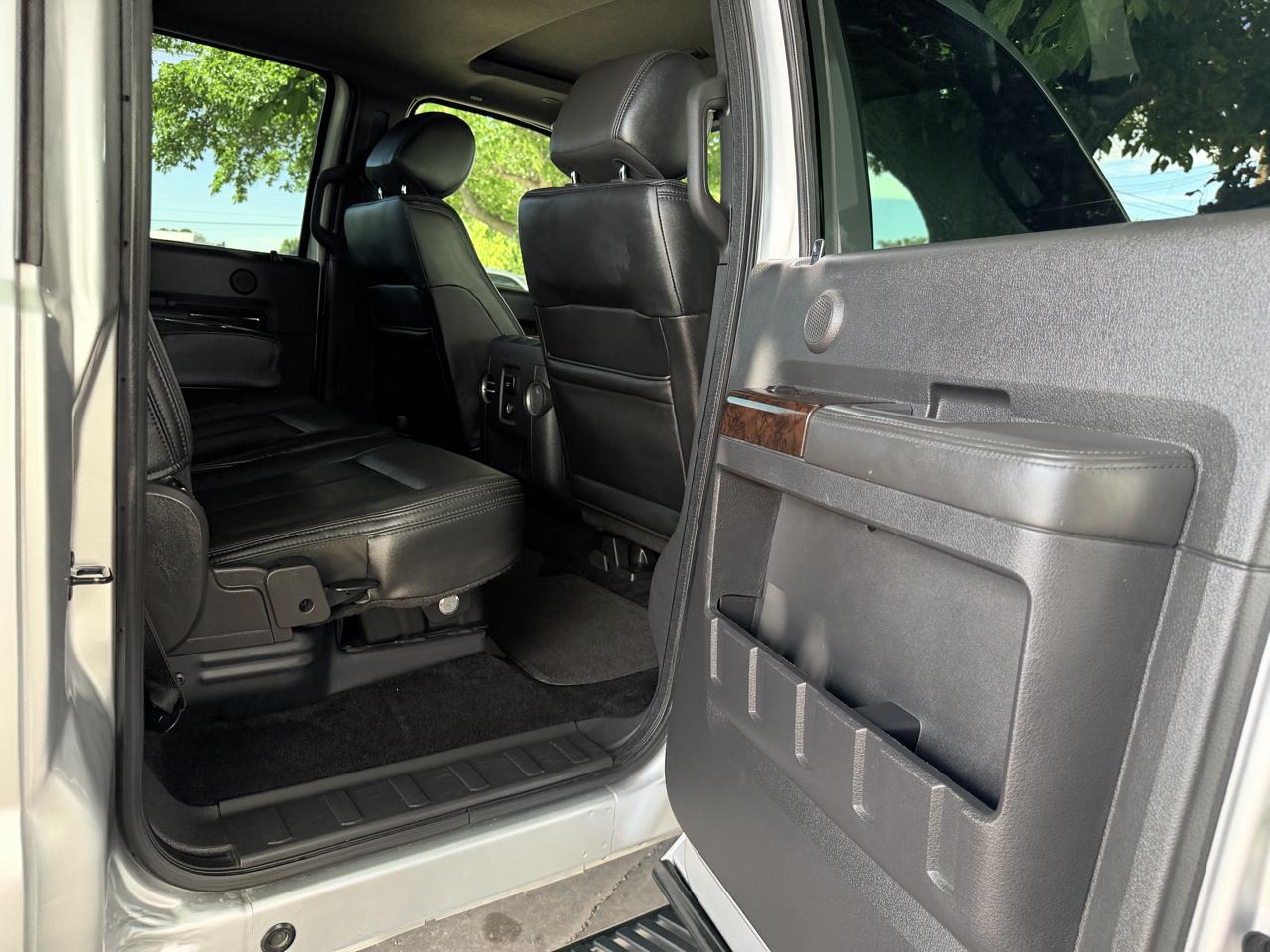 Ford Super Duty F-250 SRW Platinum 4WD Crew Cab 6.75' Box 2015