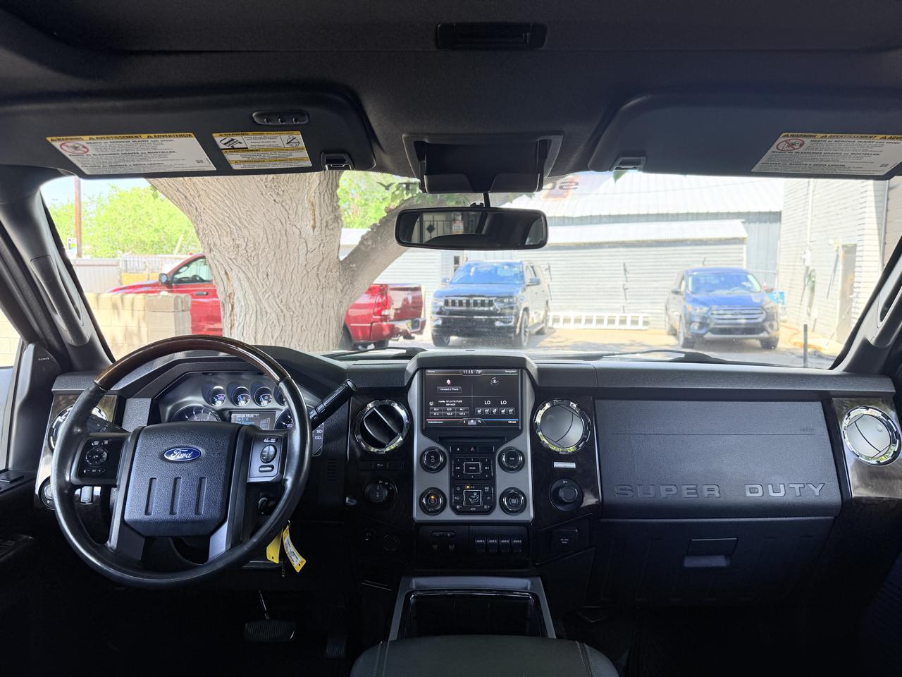 Ford Super Duty F-250 SRW Platinum 4WD Crew Cab 6.75' Box 2015
