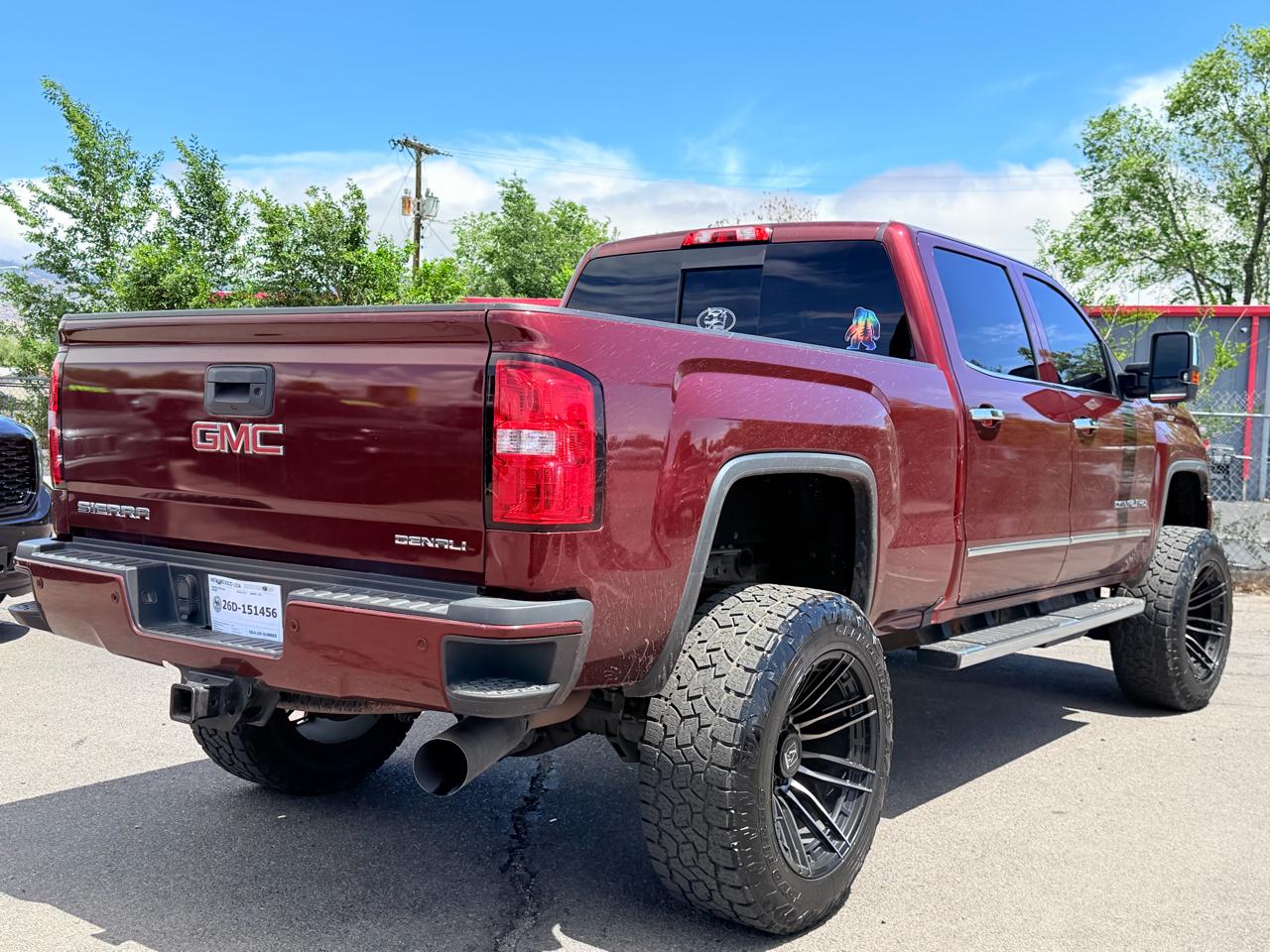 GMC Sierra 2500HD 4WD Crew Cab 153.7" Denali 2017