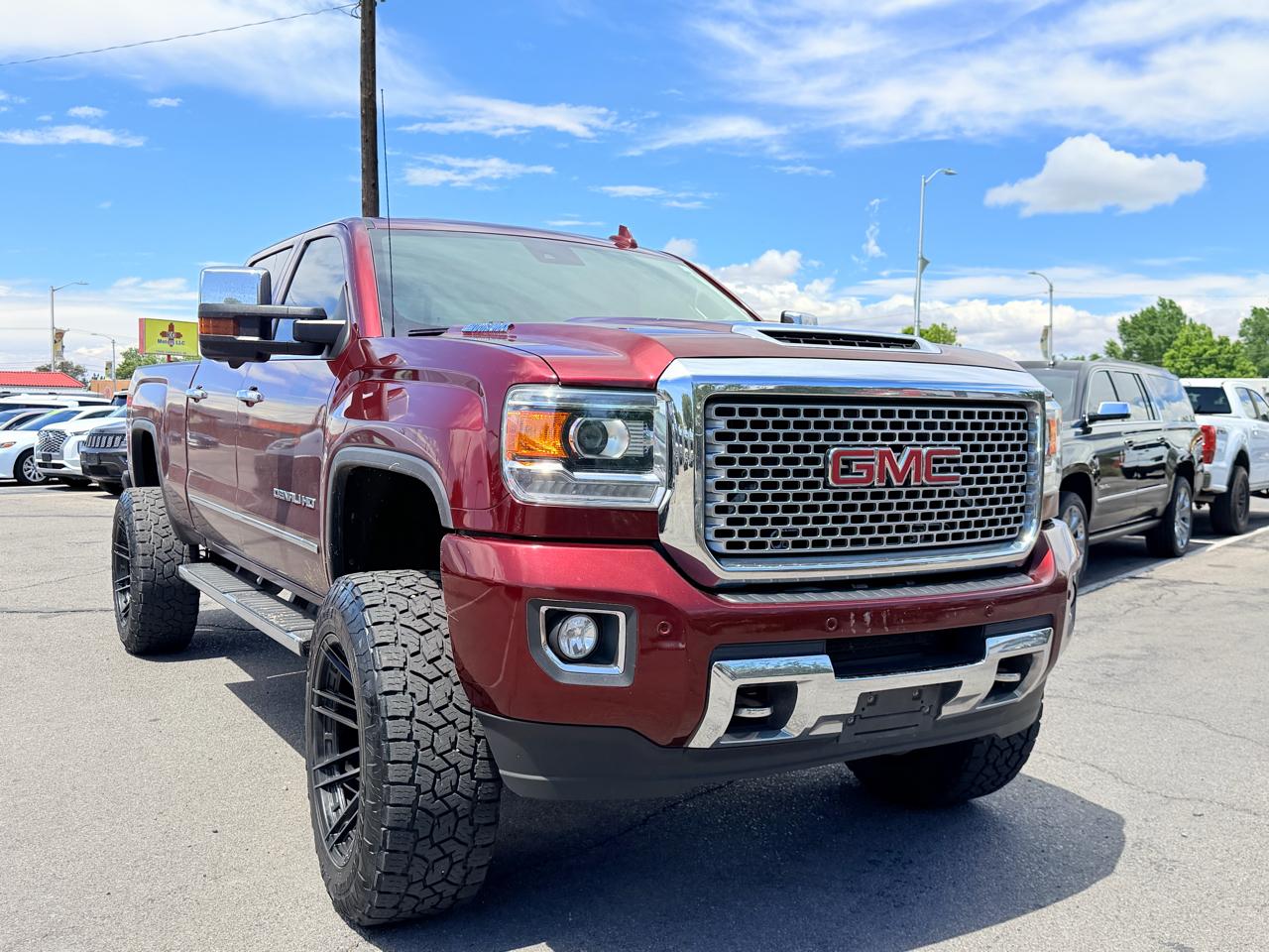 GMC Sierra 2500HD 4WD Crew Cab 153.7" Denali 2017