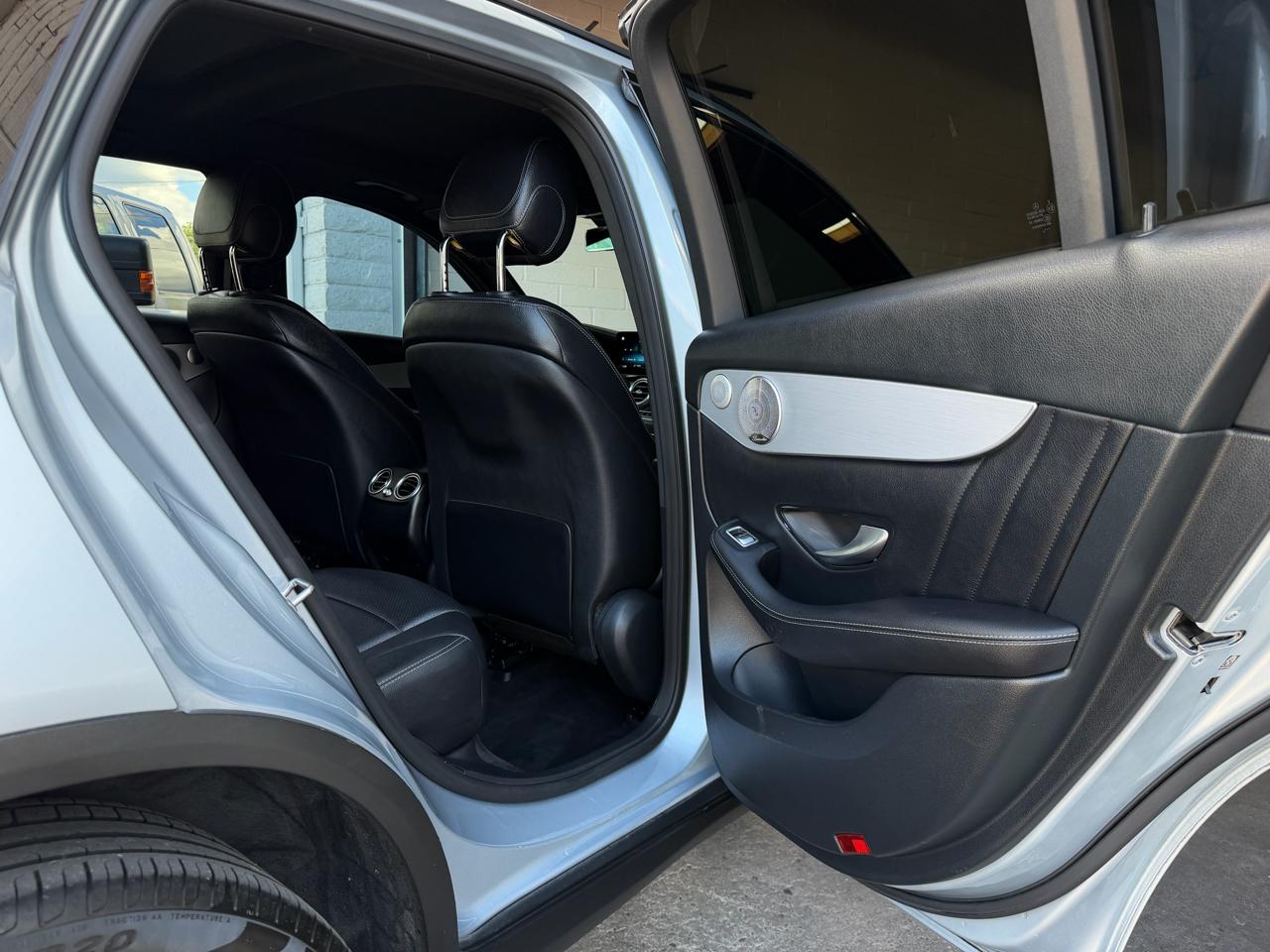 Mercedes-Benz GLC GLC 300 SUV 2021