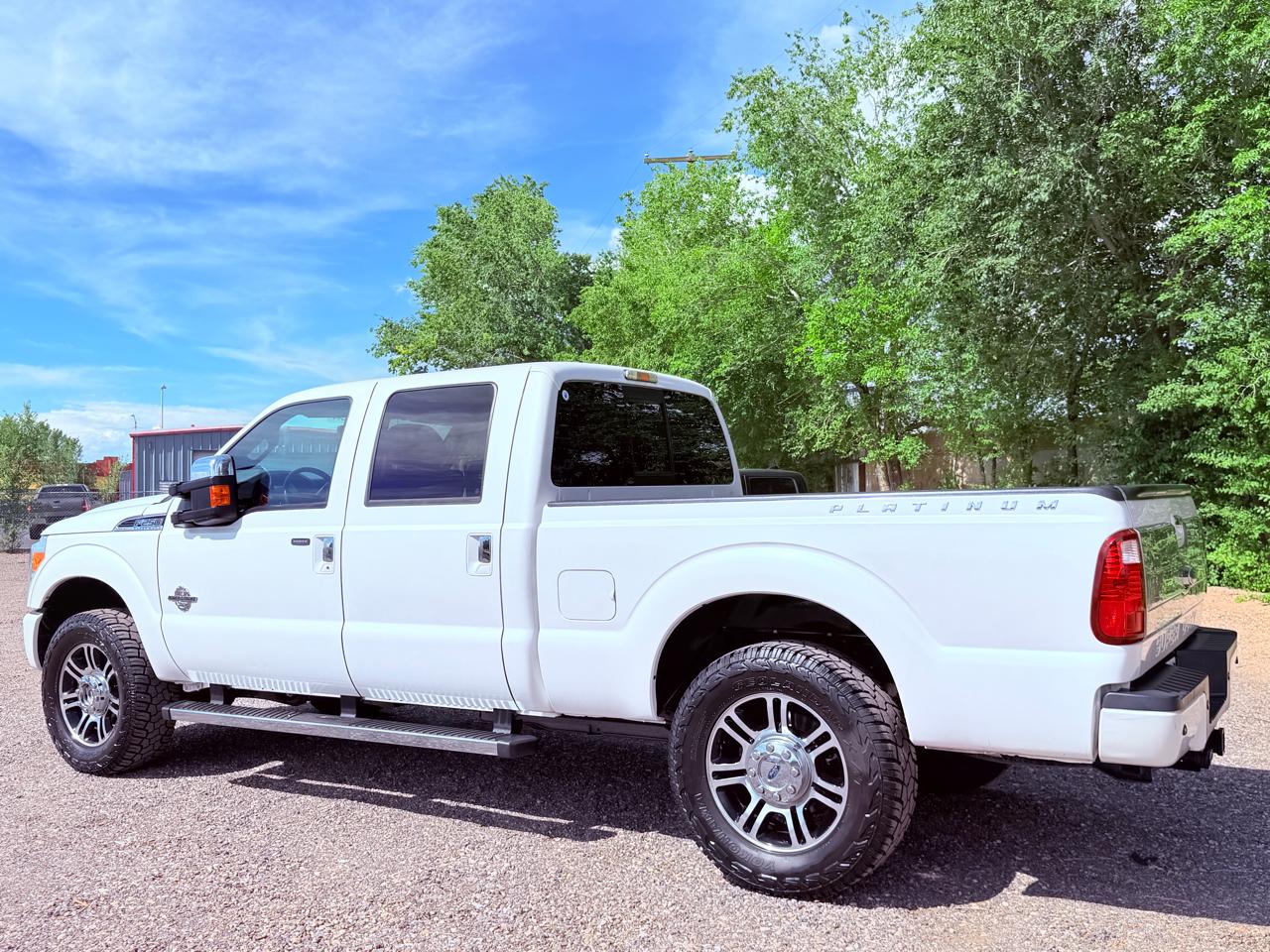 Ford Super Duty F-250 SRW 4WD Crew Cab 156" Platinum 2015