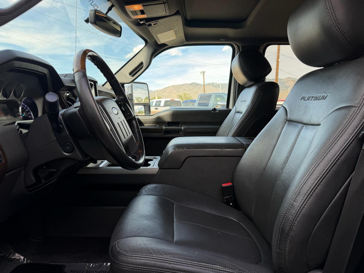 Ford Super Duty F-250 SRW 4WD Crew Cab 156" Platinum 2015