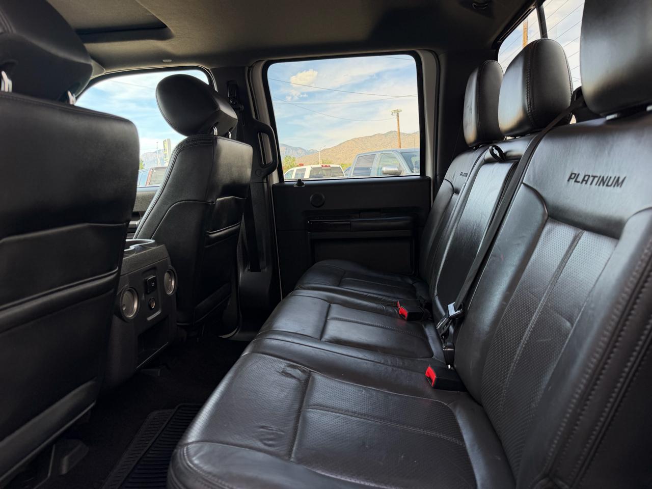 Ford Super Duty F-250 SRW 4WD Crew Cab 156" Platinum 2015