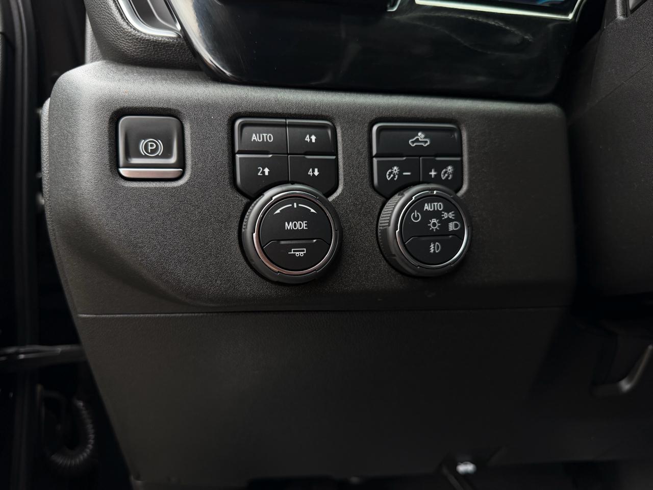 Chevrolet Silverado 2500HD 4WD Crew Cab 159" LT 2024