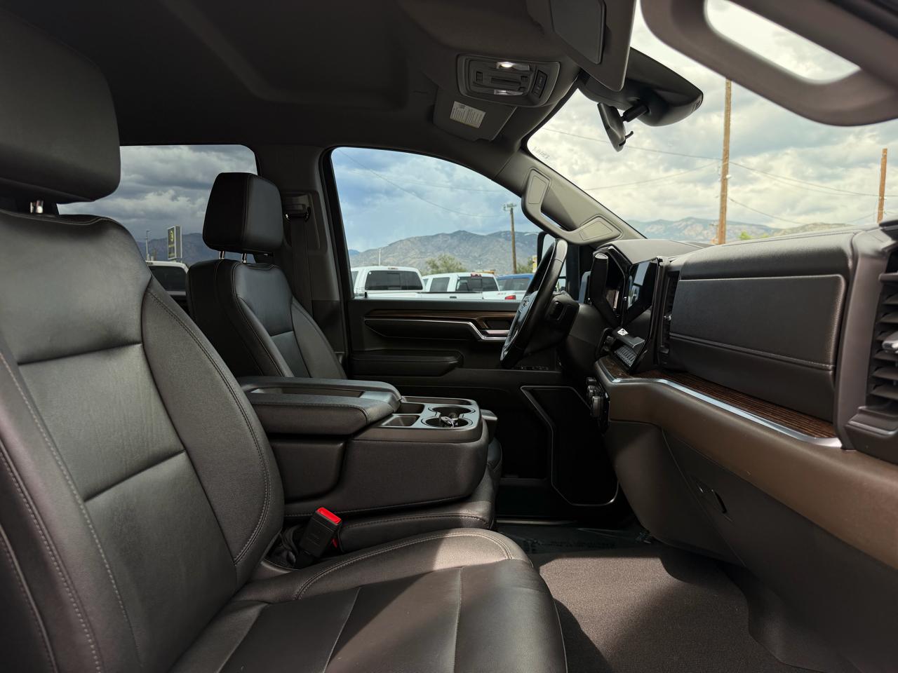 Chevrolet Silverado 2500HD 4WD Crew Cab 159" LT 2024