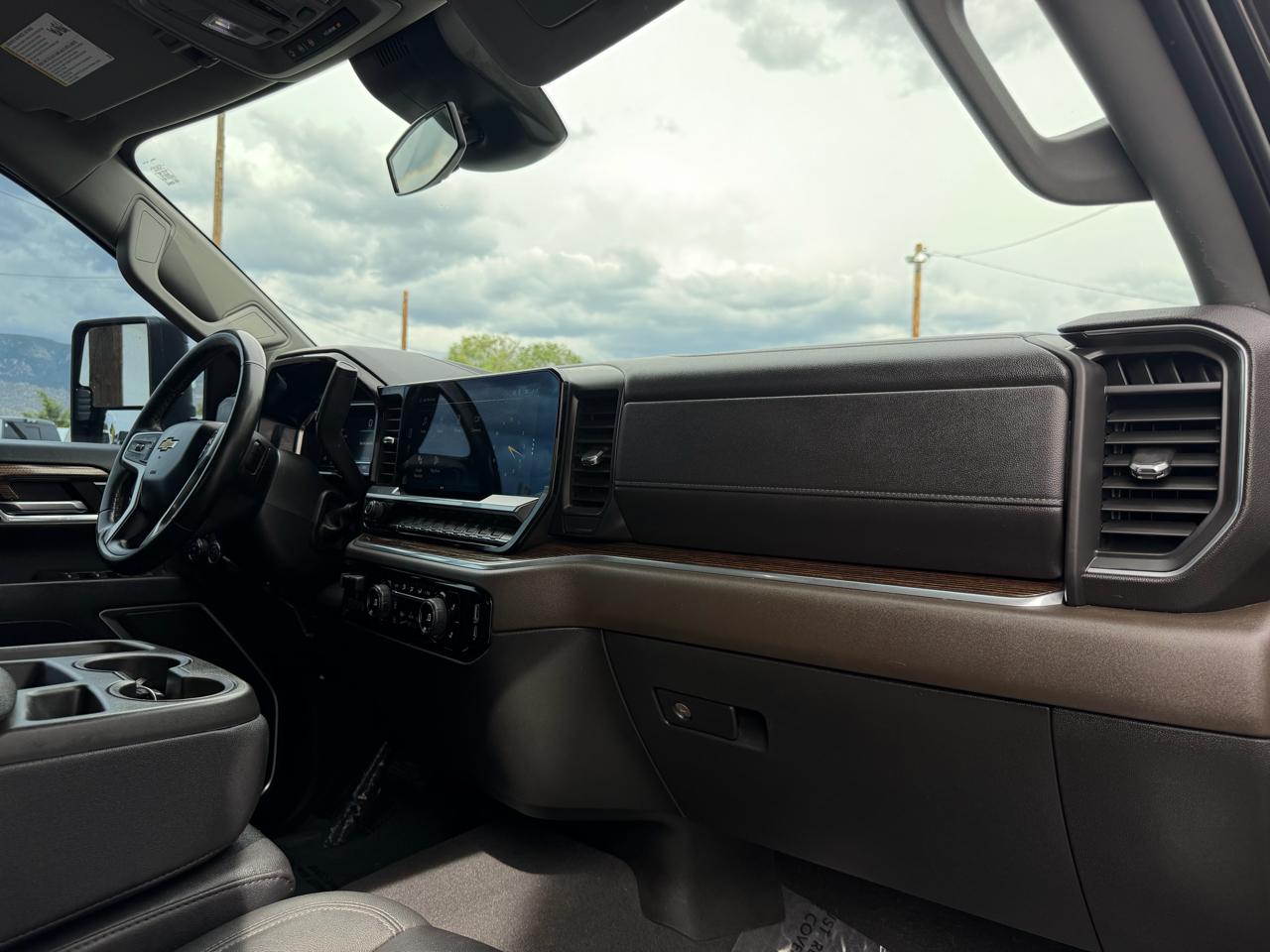 Chevrolet Silverado 2500HD 4WD Crew Cab 159" LT 2024