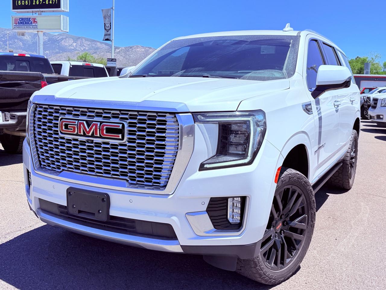 GMC Yukon Denali 2WD 2021