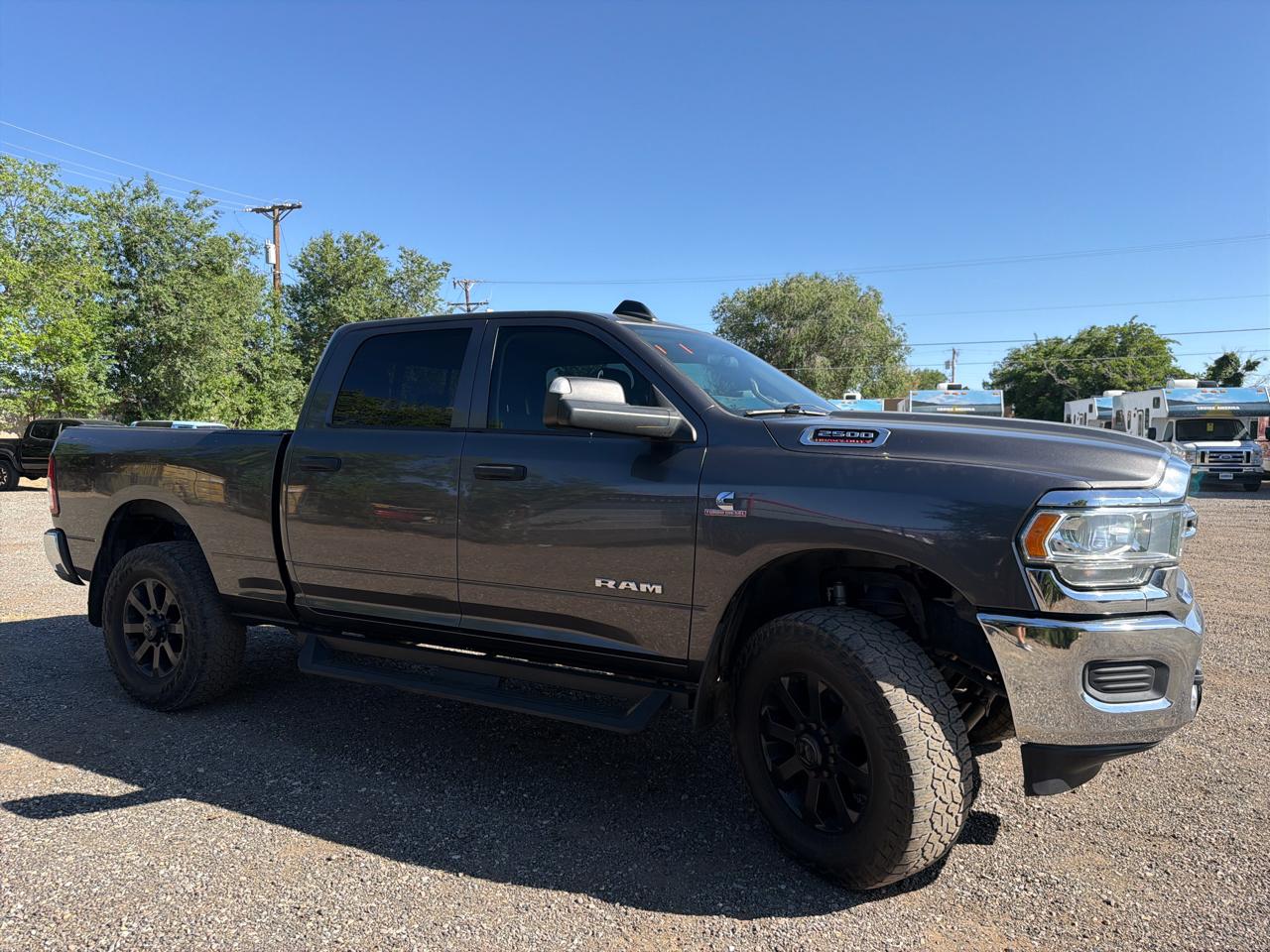 RAM 2500 Tradesman 4x4 Crew Cab 6'4" Box 2019