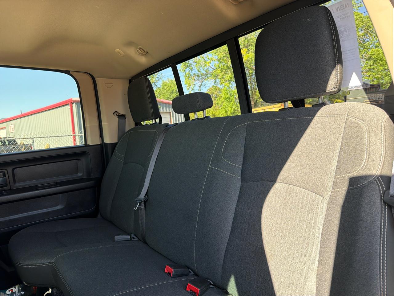 RAM 2500 Tradesman 4x4 Crew Cab 6'4" Box 2019