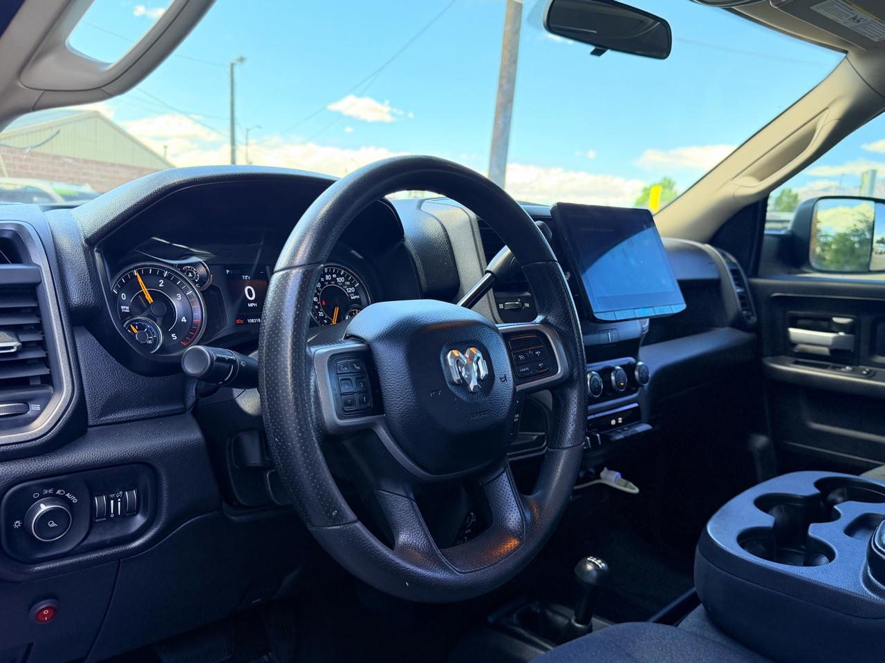 RAM 2500 Tradesman 4x4 Crew Cab 6'4" Box 2019