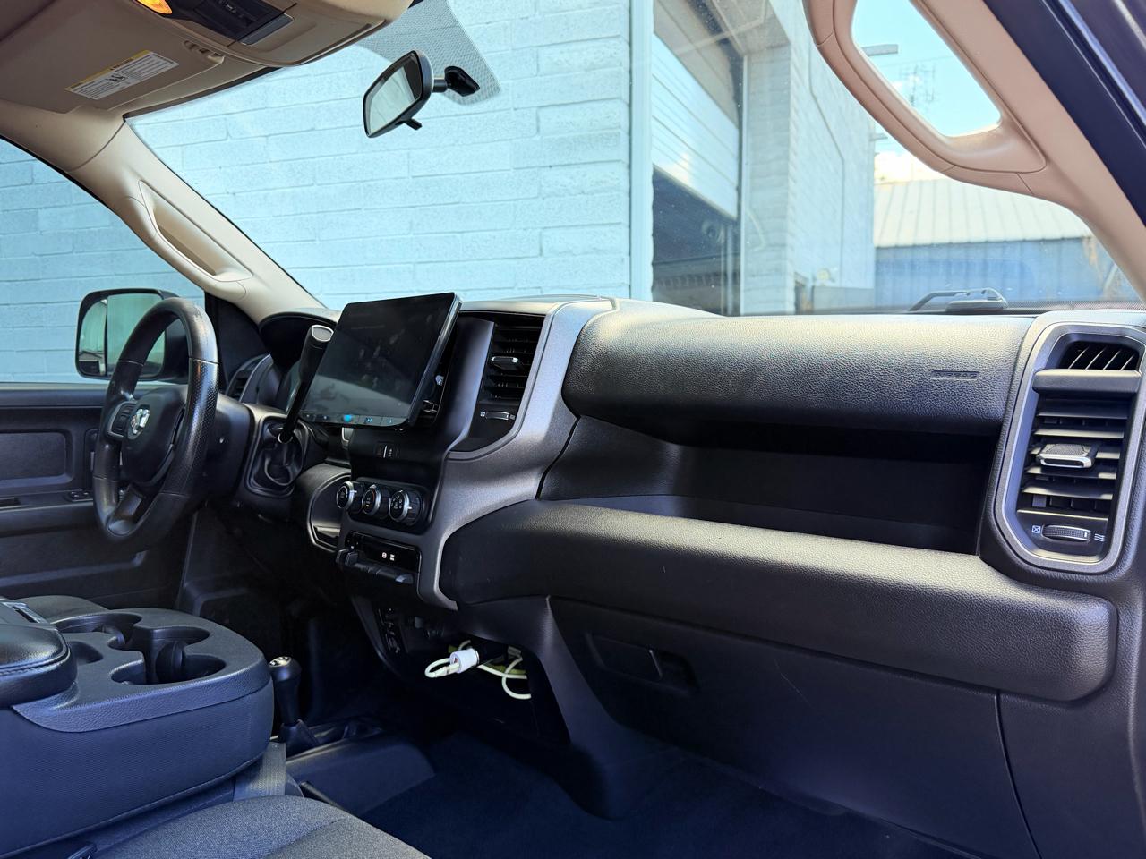 RAM 2500 Tradesman 4x4 Crew Cab 6'4" Box 2019