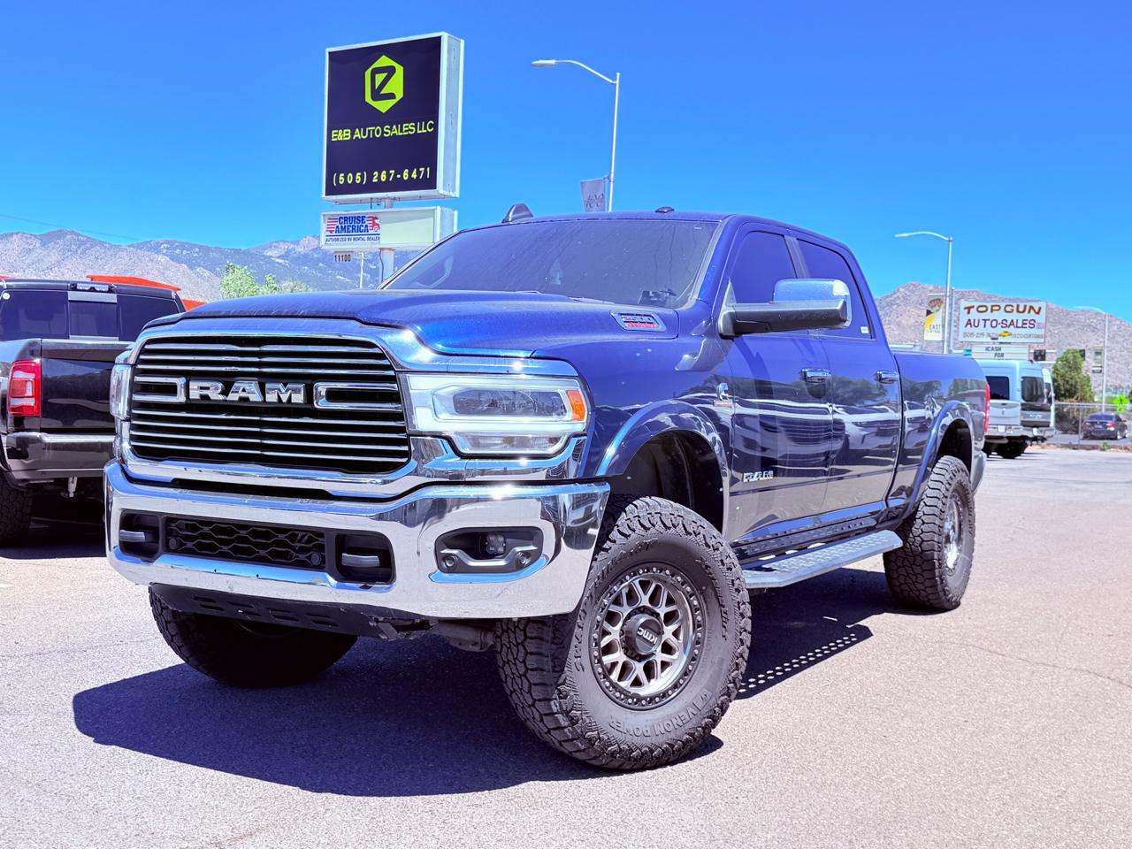 RAM 2500 Laramie 4x4 Crew Cab 6'4" Box 2019