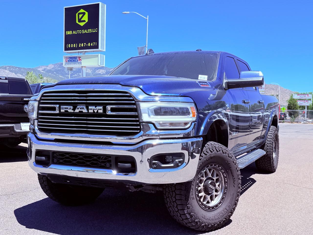 RAM 2500 Laramie 4x4 Crew Cab 6'4" Box 2019