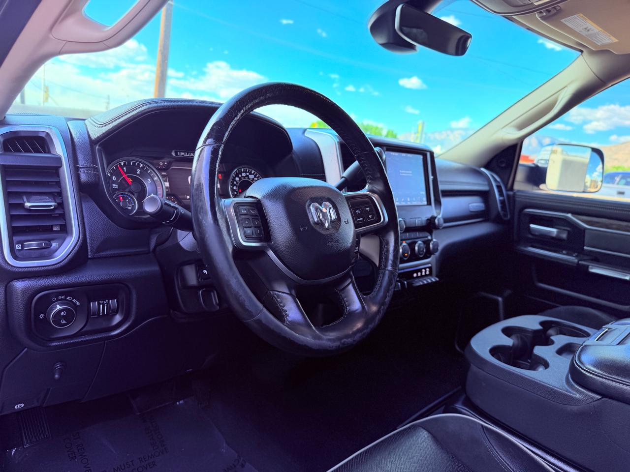 RAM 2500 Laramie 4x4 Crew Cab 6'4" Box 2019