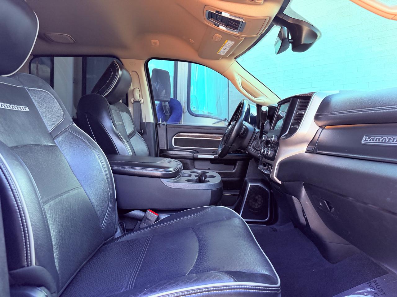 RAM 2500 Laramie 4x4 Crew Cab 6'4" Box 2019