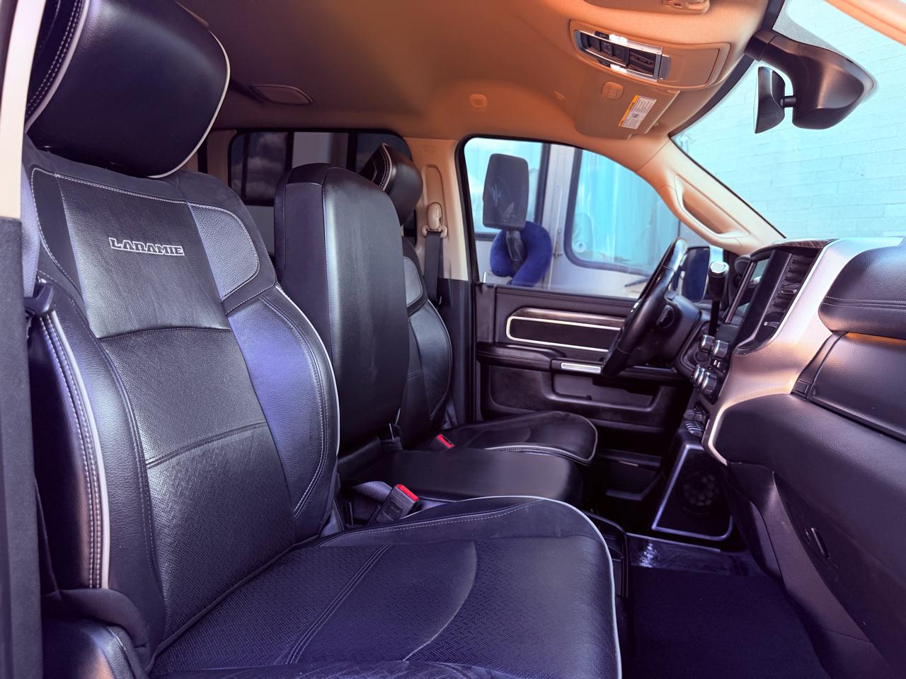 RAM 2500 Laramie 4x4 Crew Cab 6'4" Box 2019