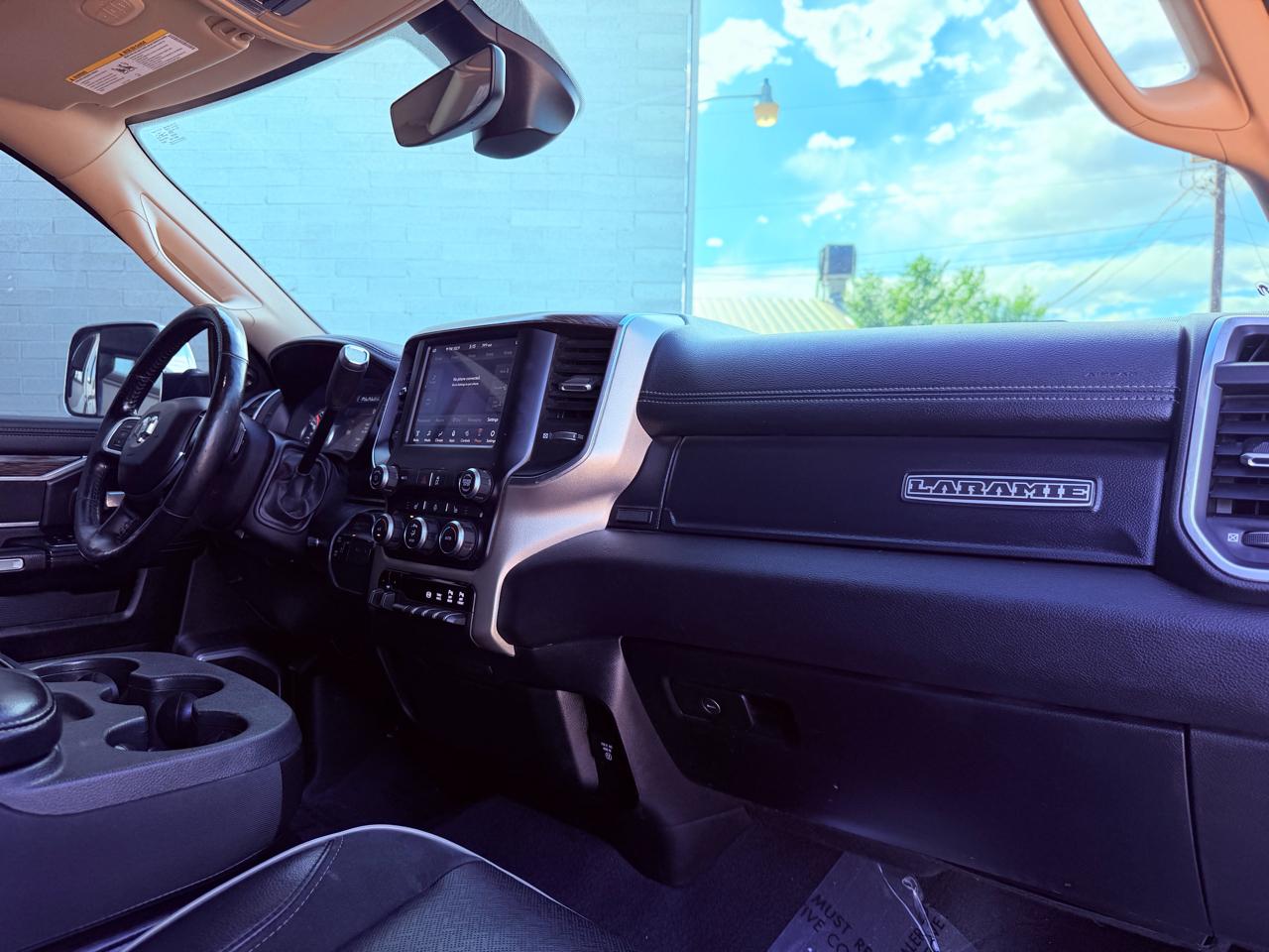 RAM 2500 Laramie 4x4 Crew Cab 6'4" Box 2019