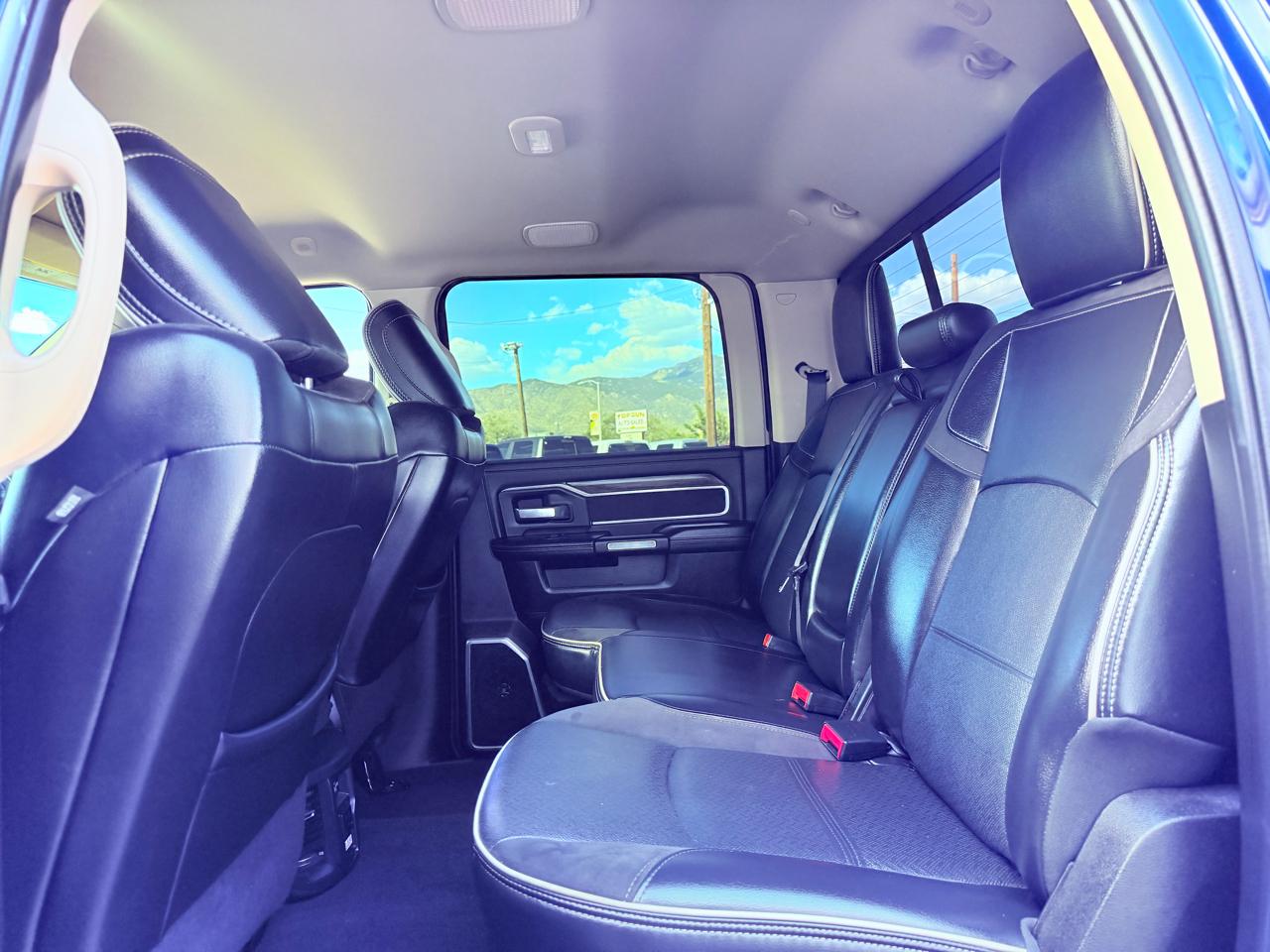 RAM 2500 Laramie 4x4 Crew Cab 6'4" Box 2019