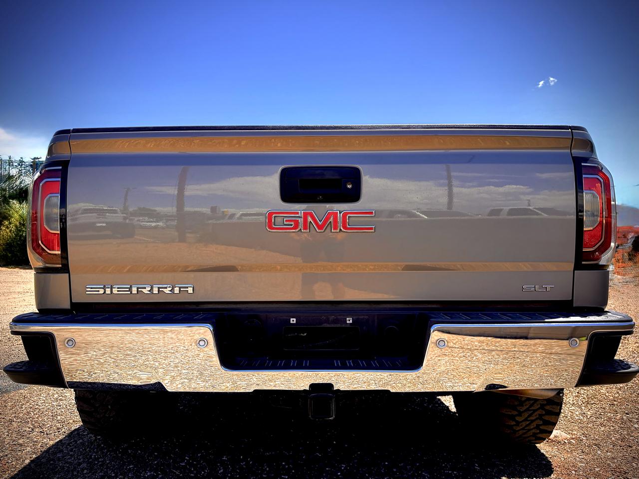 GMC Sierra 1500 4WD Crew Cab 143.5" SLT 2017