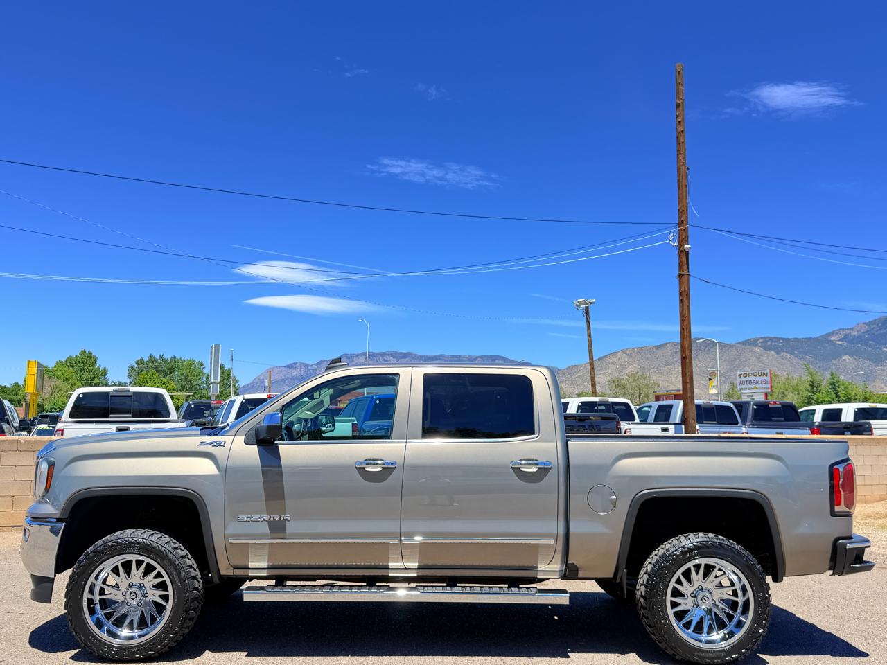 GMC Sierra 1500 SLT Crew Cab 4WD 2017