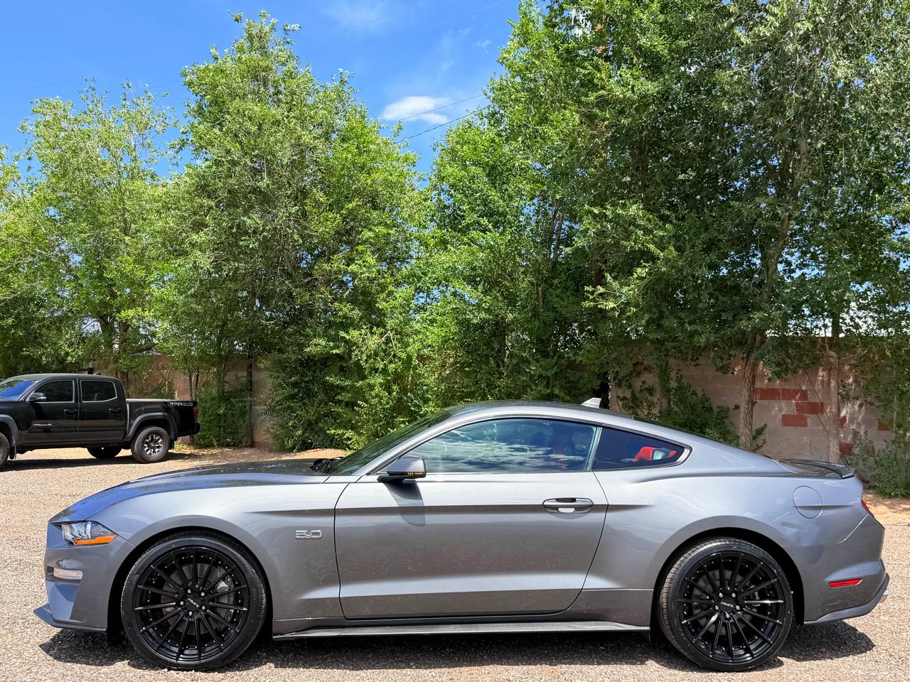Ford Mustang GT Premium 2D Coupe 2022