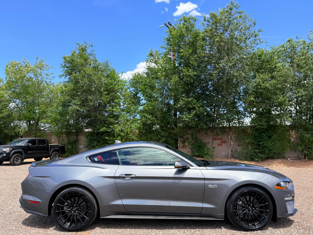Ford Mustang GT Premium 2D Coupe 2022
