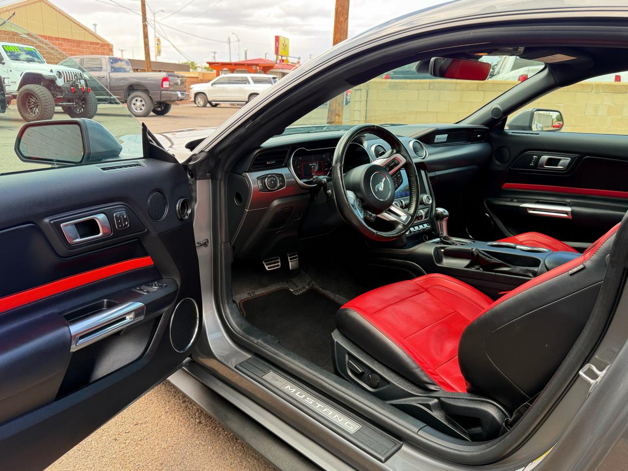 Ford Mustang GT Premium 2D Coupe 2022