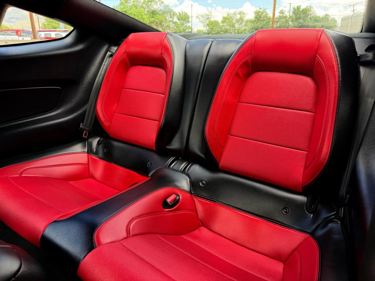 Ford Mustang GT Premium 2D Coupe 2022
