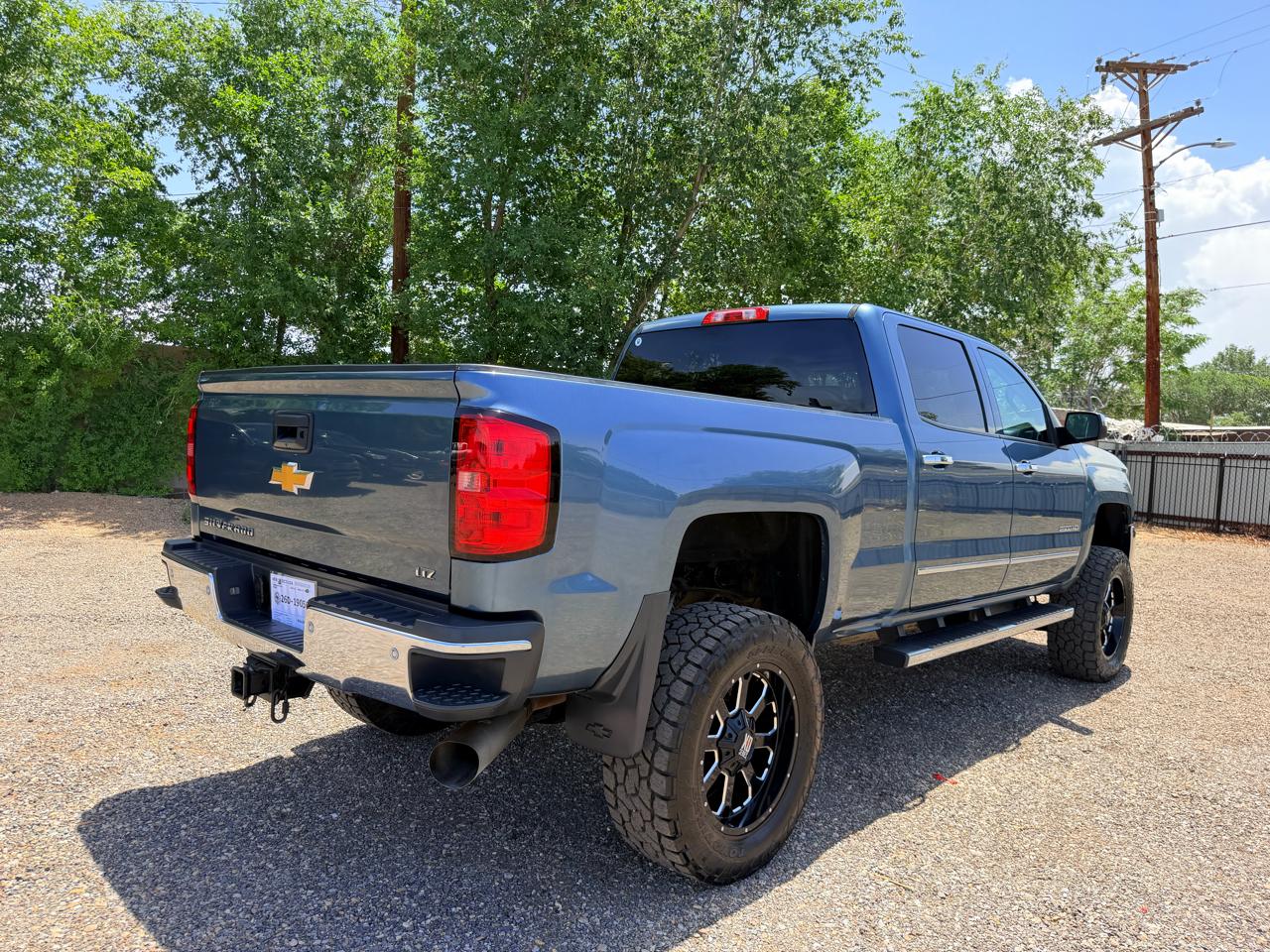 Chevrolet Silverado 2500HD 4WD Crew Cab 153.7" LTZ 2015