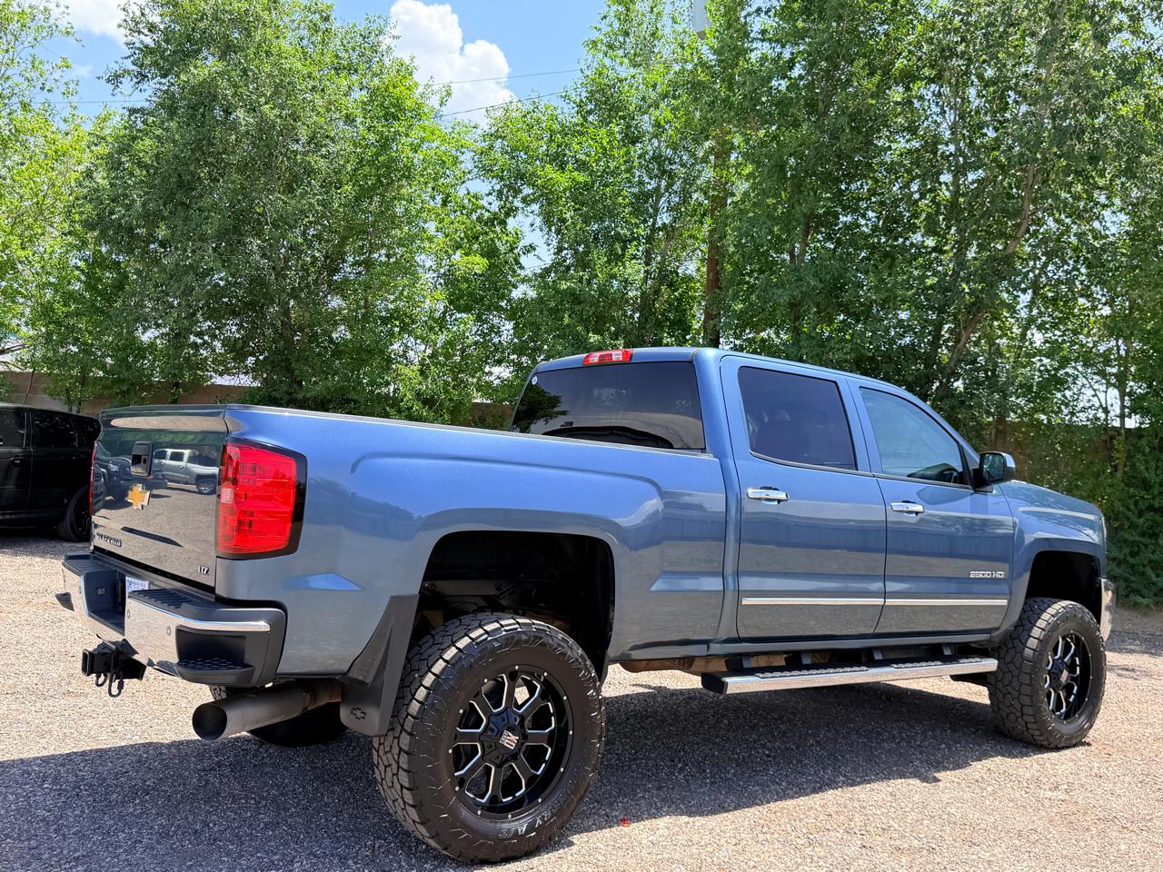 Chevrolet Silverado 2500HD 4WD Crew Cab 153.7" LTZ 2015