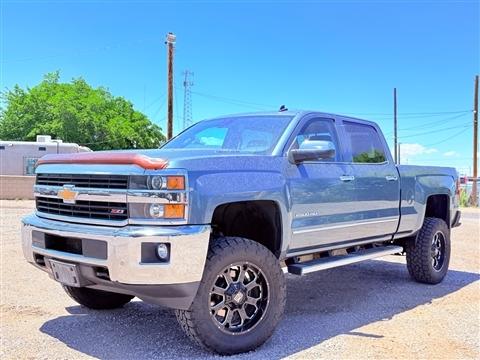 2015 Chevrolet Silverado 2500HD 4WD Crew Cab 153.7" LTZ