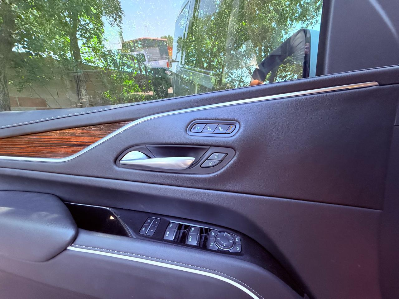 Cadillac Escalade ESV 4WD 4dr Premium Luxury 2021