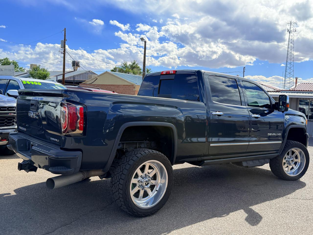 GMC Sierra 2500HD 4WD Crew Cab 153.7" Denali 2018